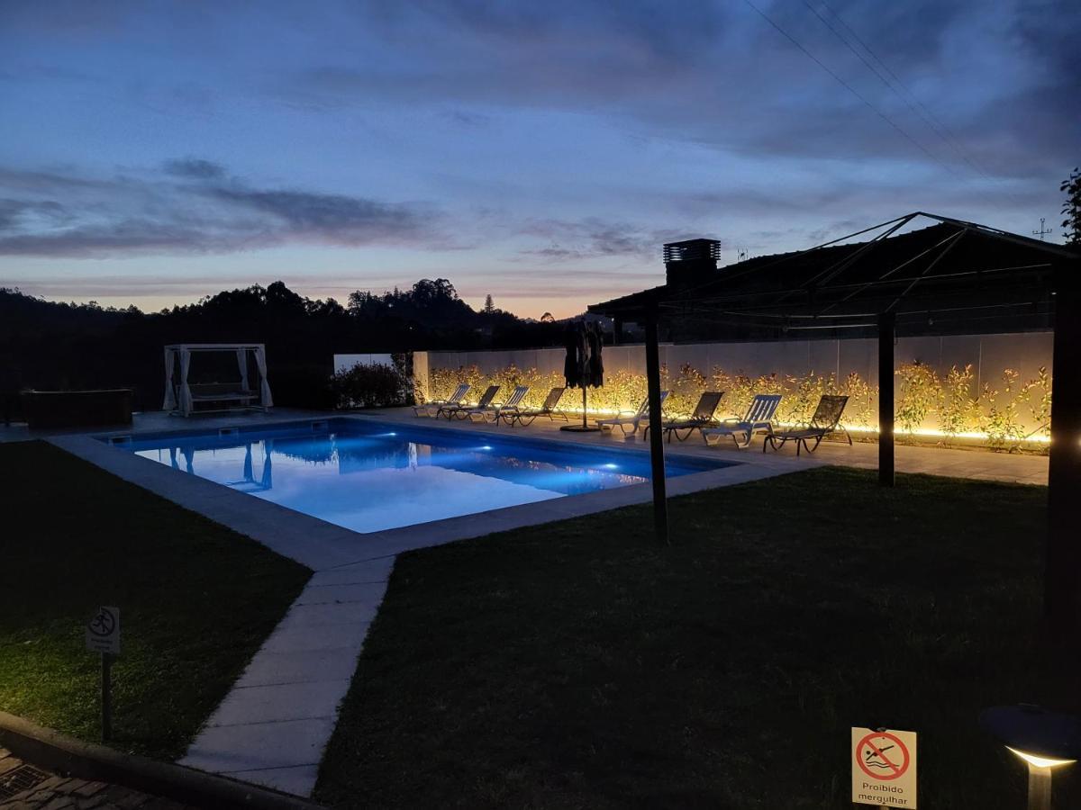 Villa Moura - Pool & Jacuzzi Póvoa de Lanhoso Exterior foto